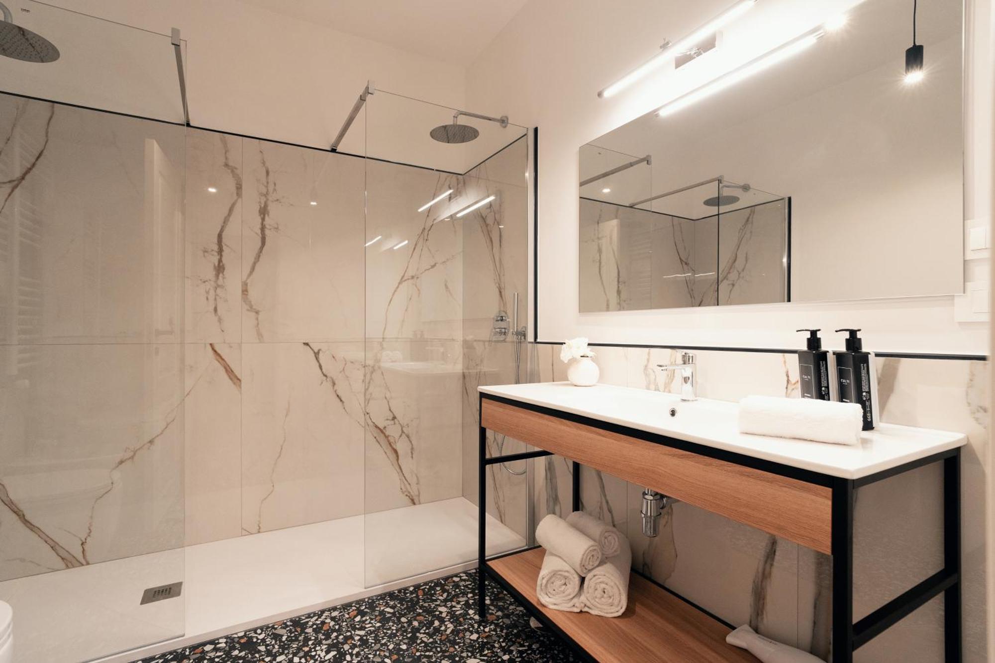 Naman Hotellerie - Monti โรม ภายนอก รูปภาพ