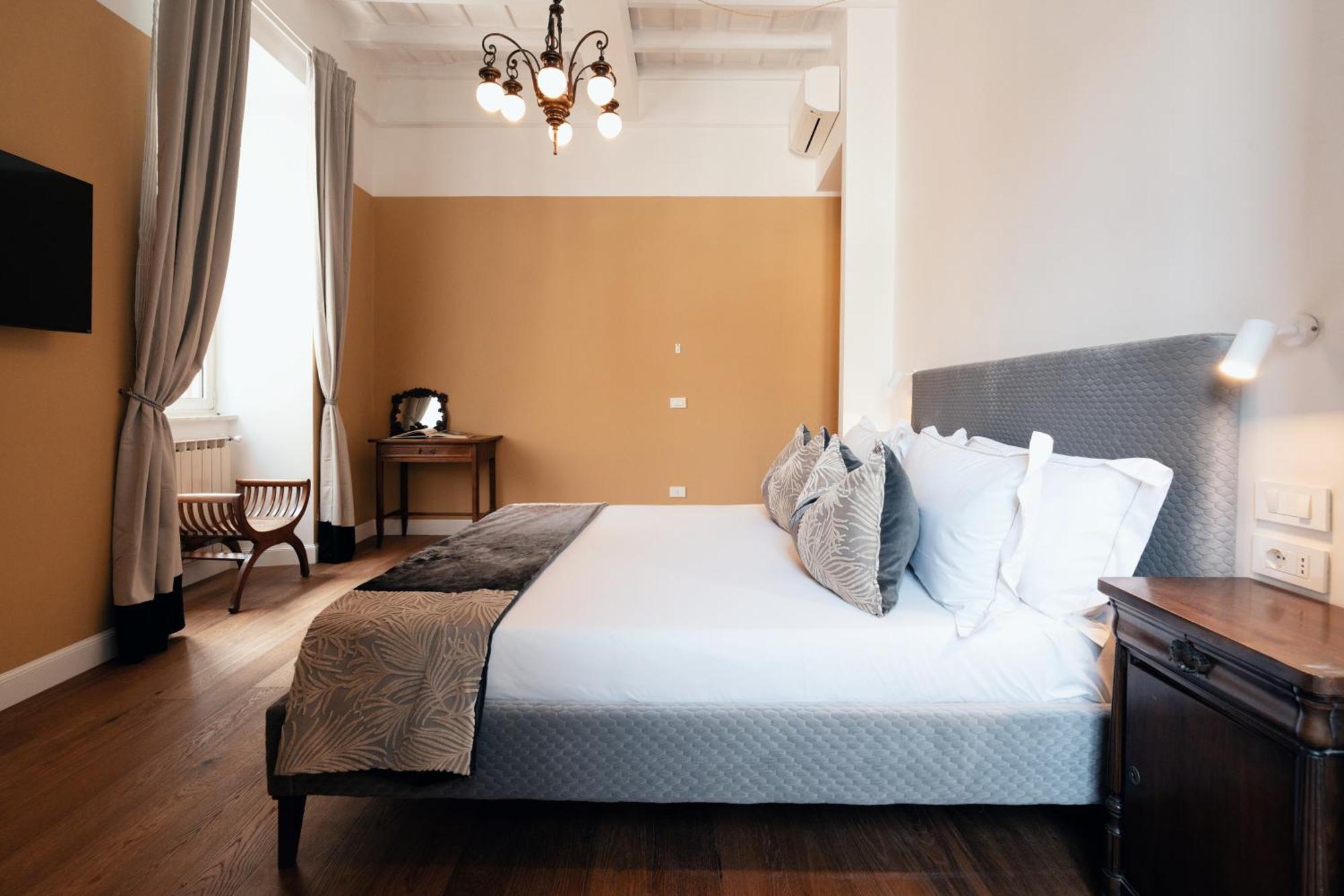 Naman Hotellerie - Monti โรม ภายนอก รูปภาพ